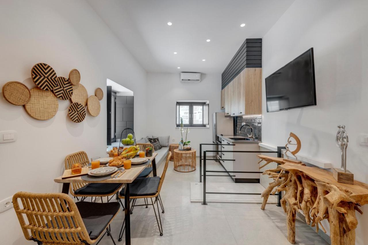 Syrose Suites Ermoupoli Bagian luar foto