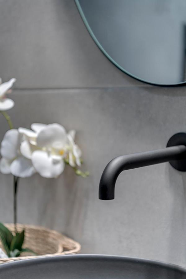 Syrose Suites Ermoupoli Bagian luar foto