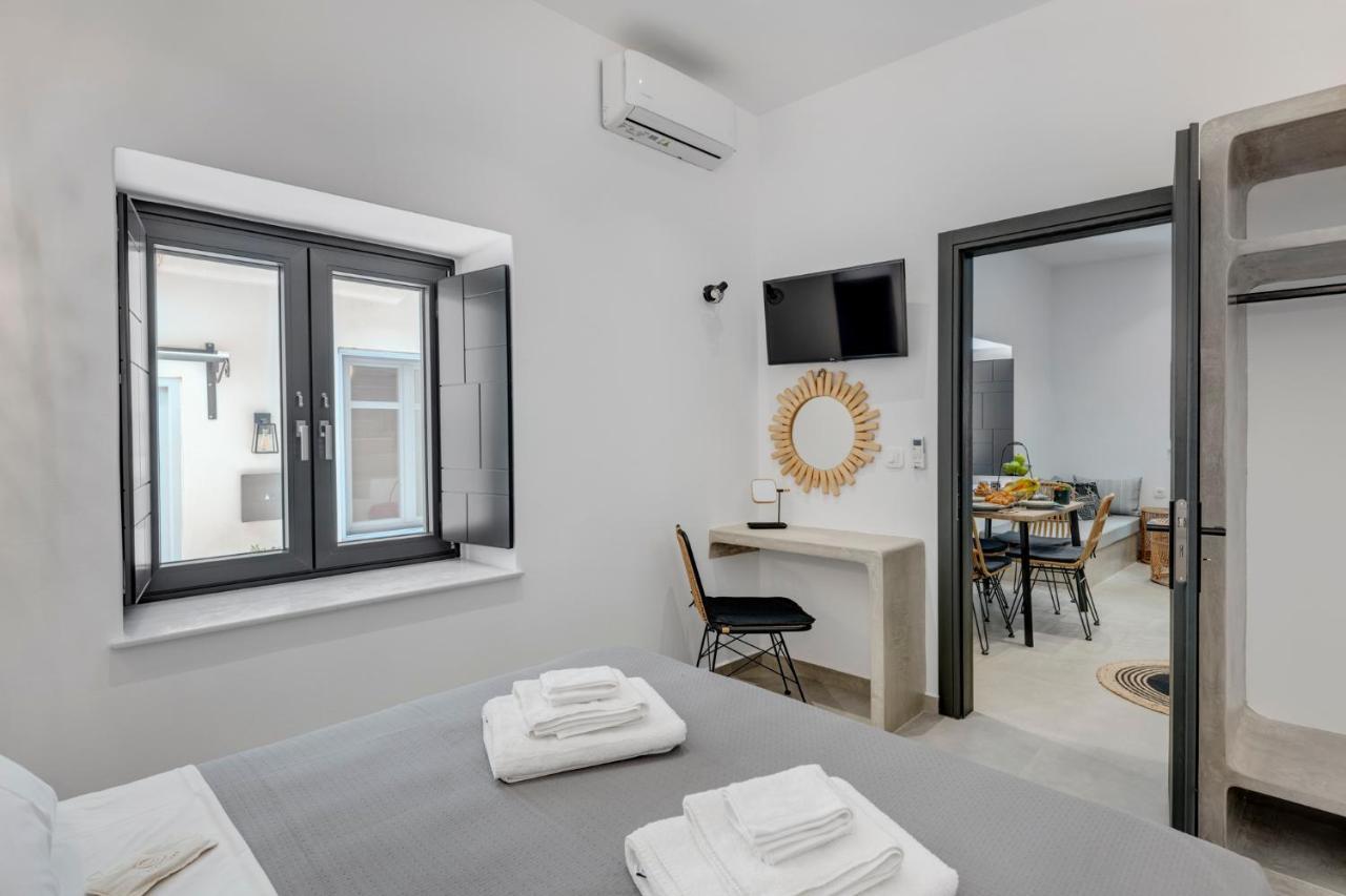 Syrose Suites Ermoupoli Bagian luar foto