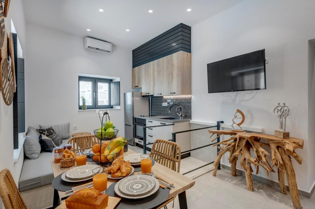Syrose Suites Ermoupoli Bagian luar foto