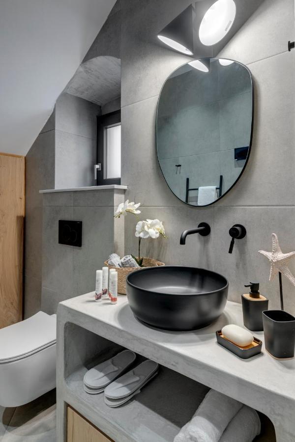 Syrose Suites Ermoupoli Bagian luar foto