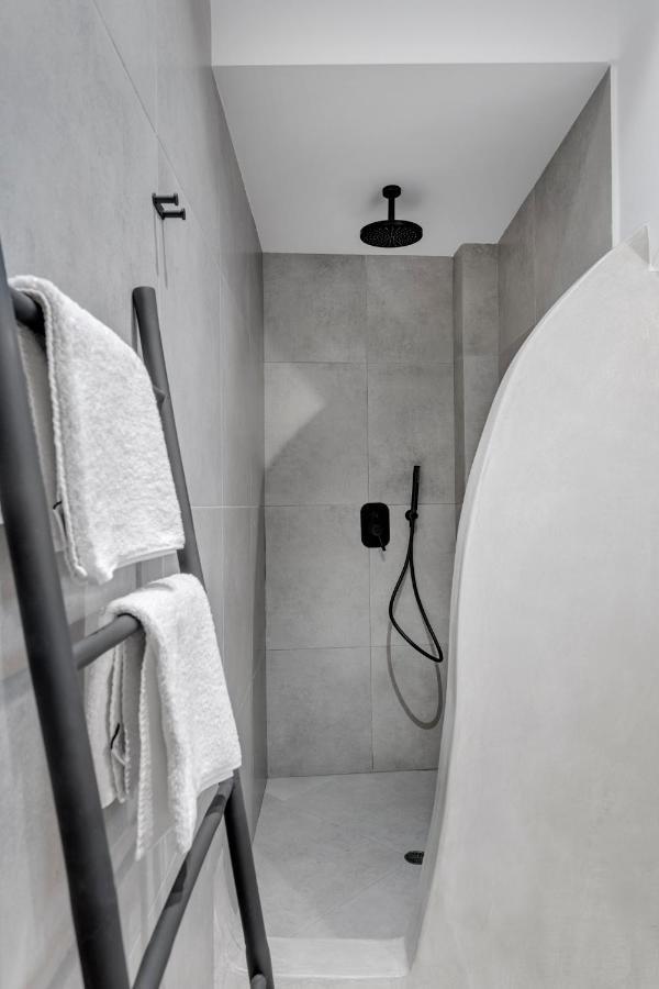 Syrose Suites Ermoupoli Bagian luar foto